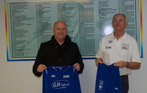 Ecole de foot - Nouveau jeu de maillots &quot;GH Diffusion&quot;